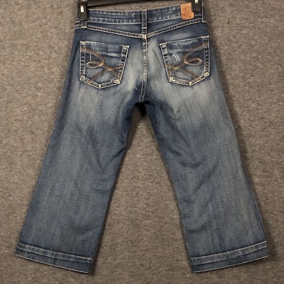 Buckle Lily Crop Jeans 27 Womens Blue Stretch Low Rise Distressed Med Wash 28X21 - Picture 1 of 15